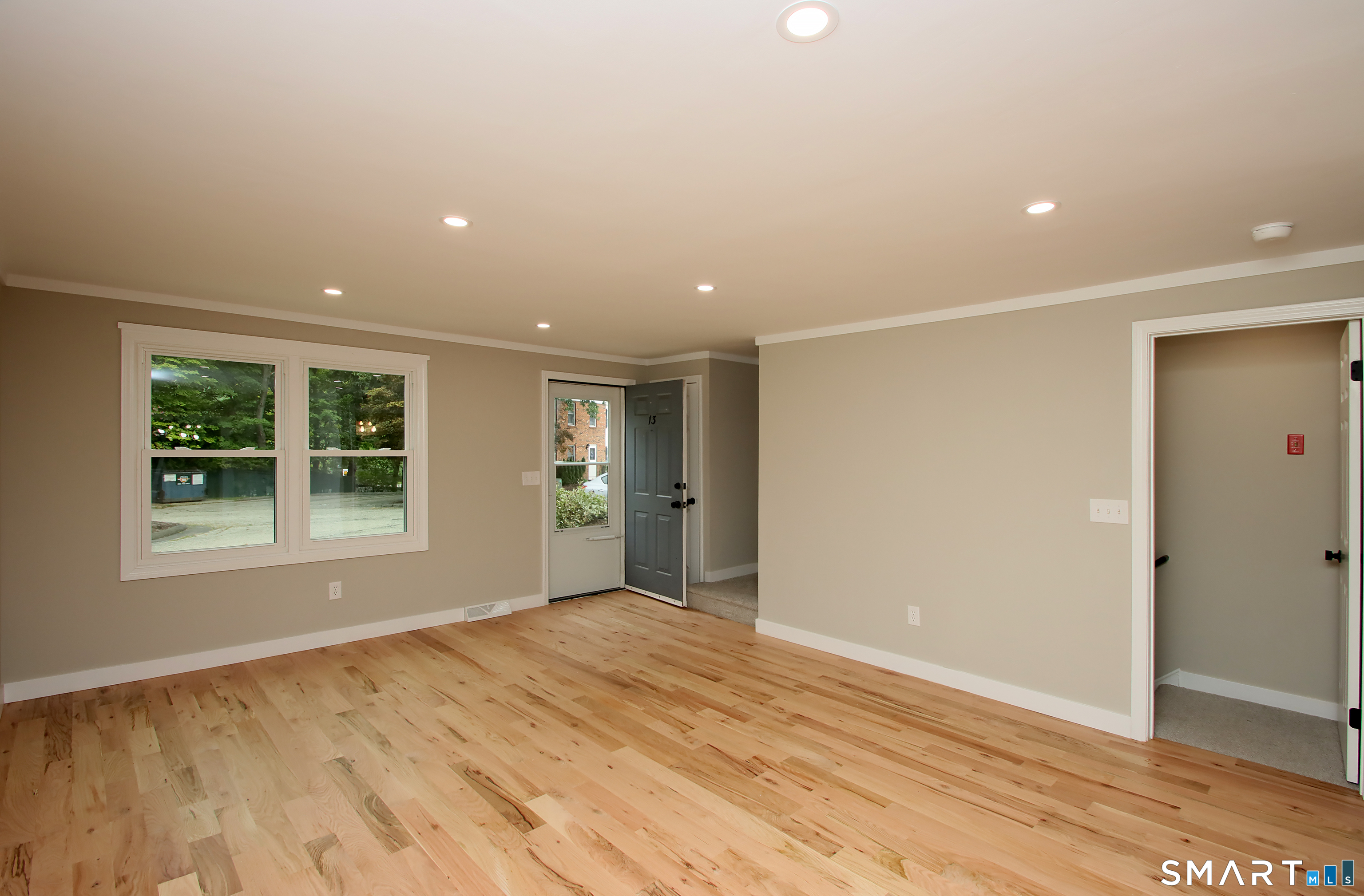 13 Colonial Village Shelton CT 06484