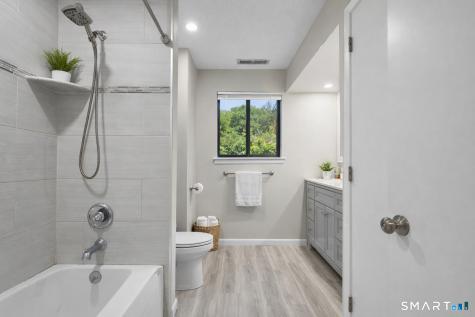 9 Avon Court Beacon Falls CT 06403