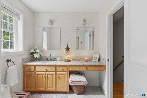 51-B Academy Lane Southington CT 06489