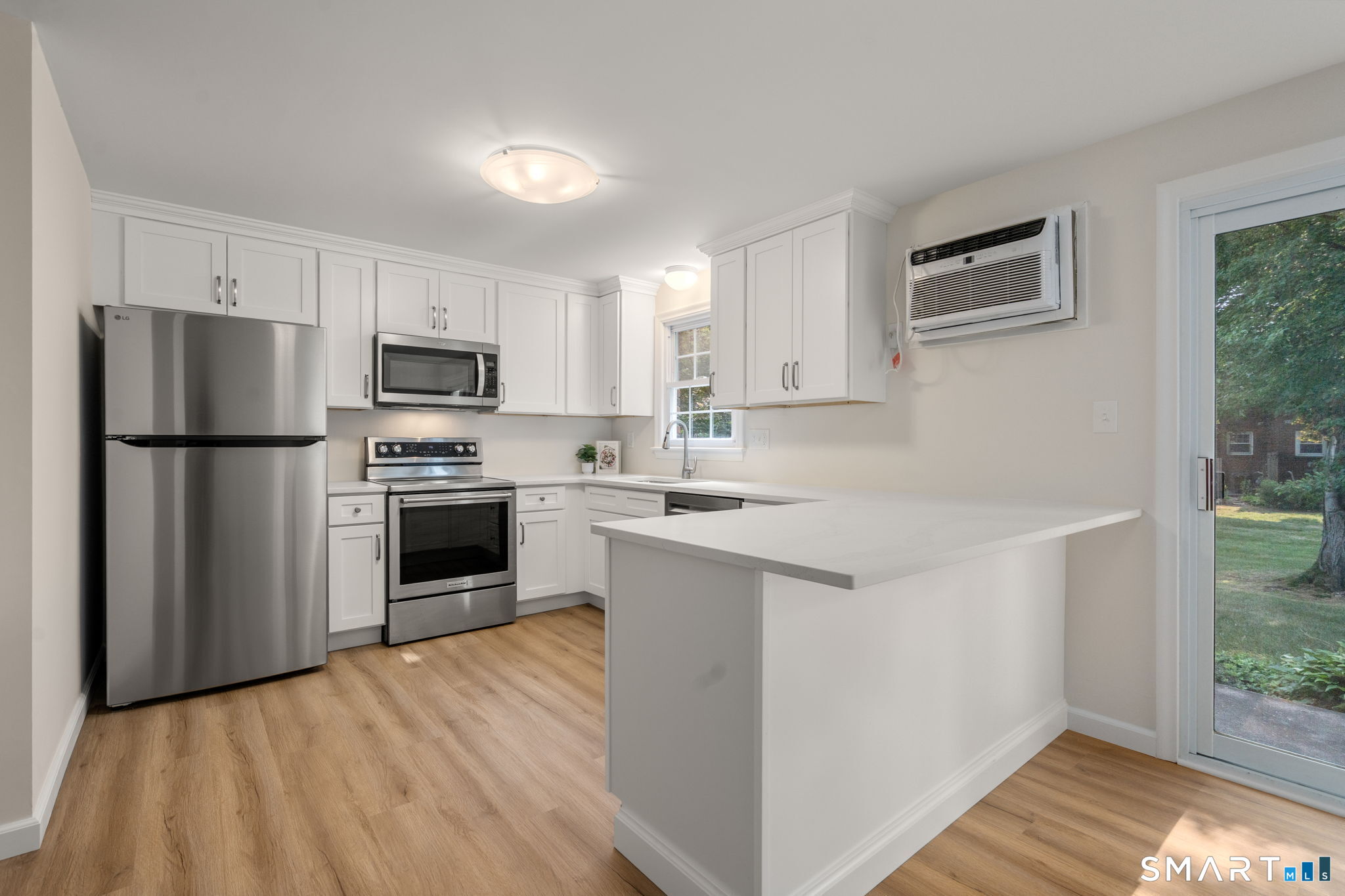 48 Brandywine Lane Suffield CT 06078