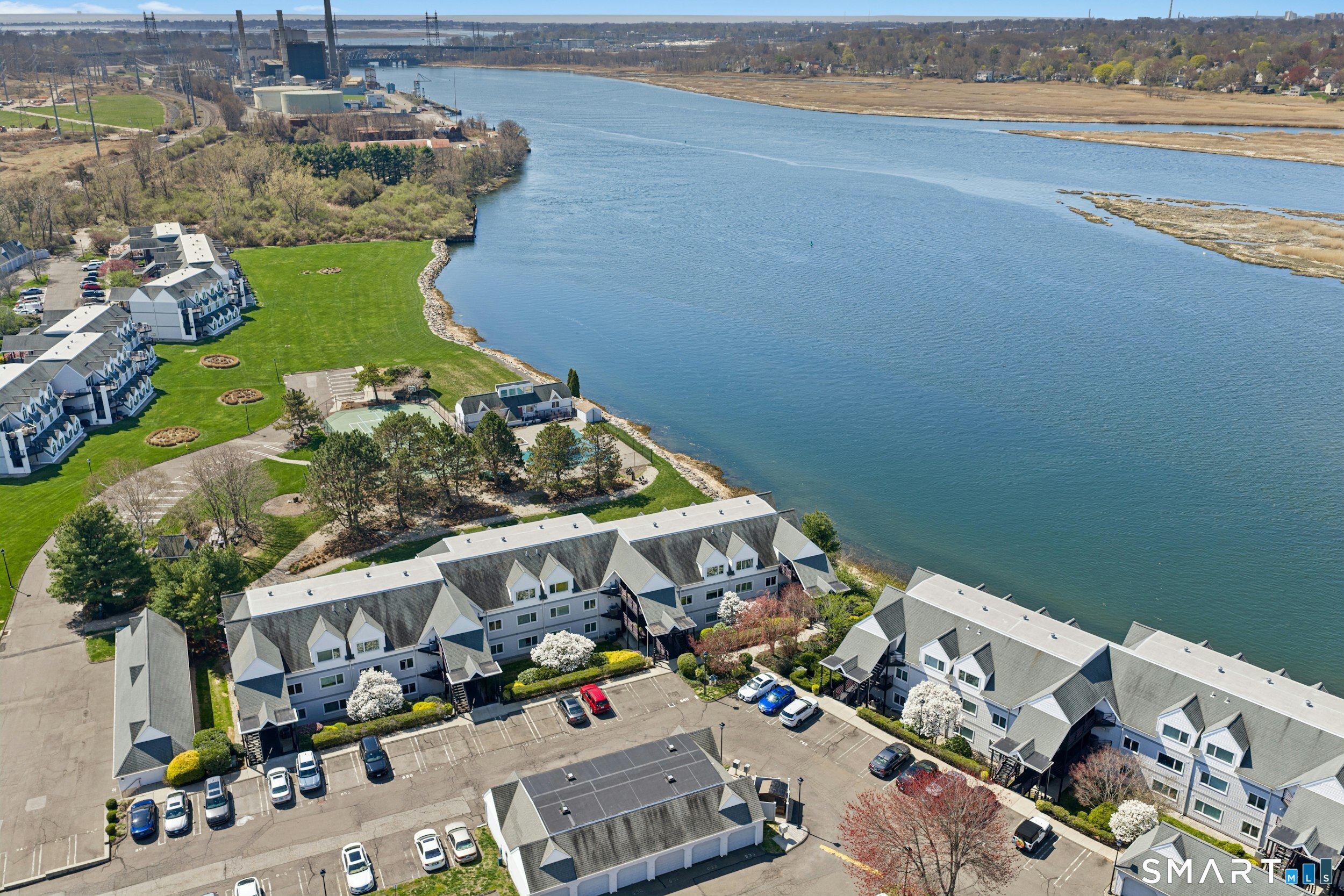 833 Popes Island Road Milford CT 06461