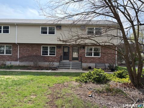 302 Blackstone Village Meriden CT 06450