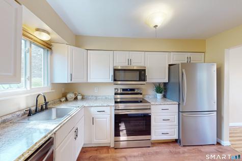 10 Monika Lane Brookfield CT 06804