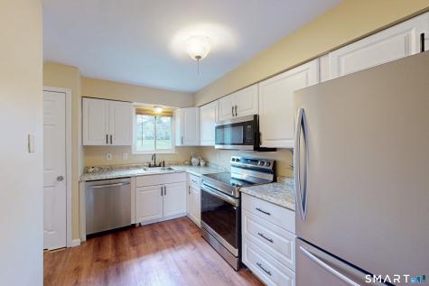 10 Monika Lane Brookfield CT 06804