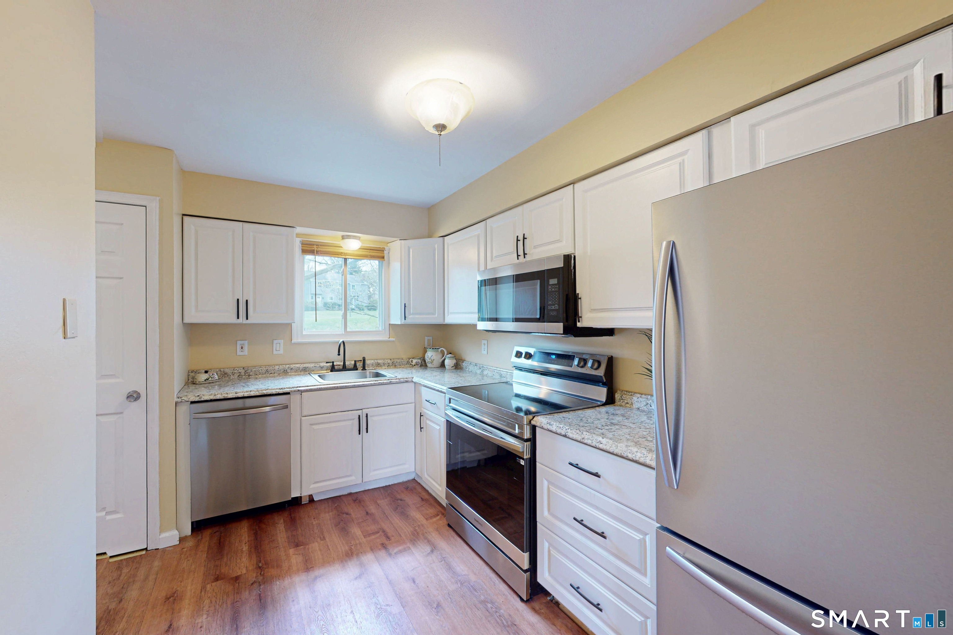 10 Monika Lane Brookfield CT 06804
