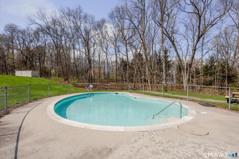 10 Monika Lane Brookfield CT 06804