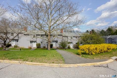 10 Monika Lane Brookfield CT 06804