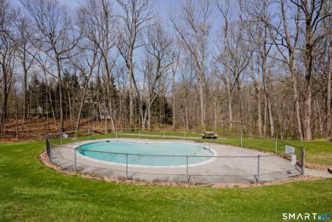 10 Monika Lane Brookfield CT 06804