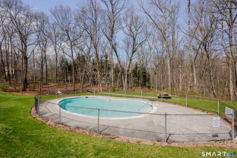 10 Monika Lane Brookfield CT 06804