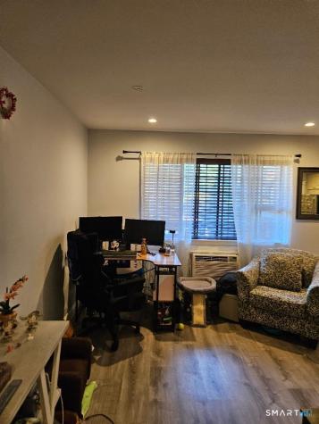 27 Canterbury Road Bridgeport CT 06606