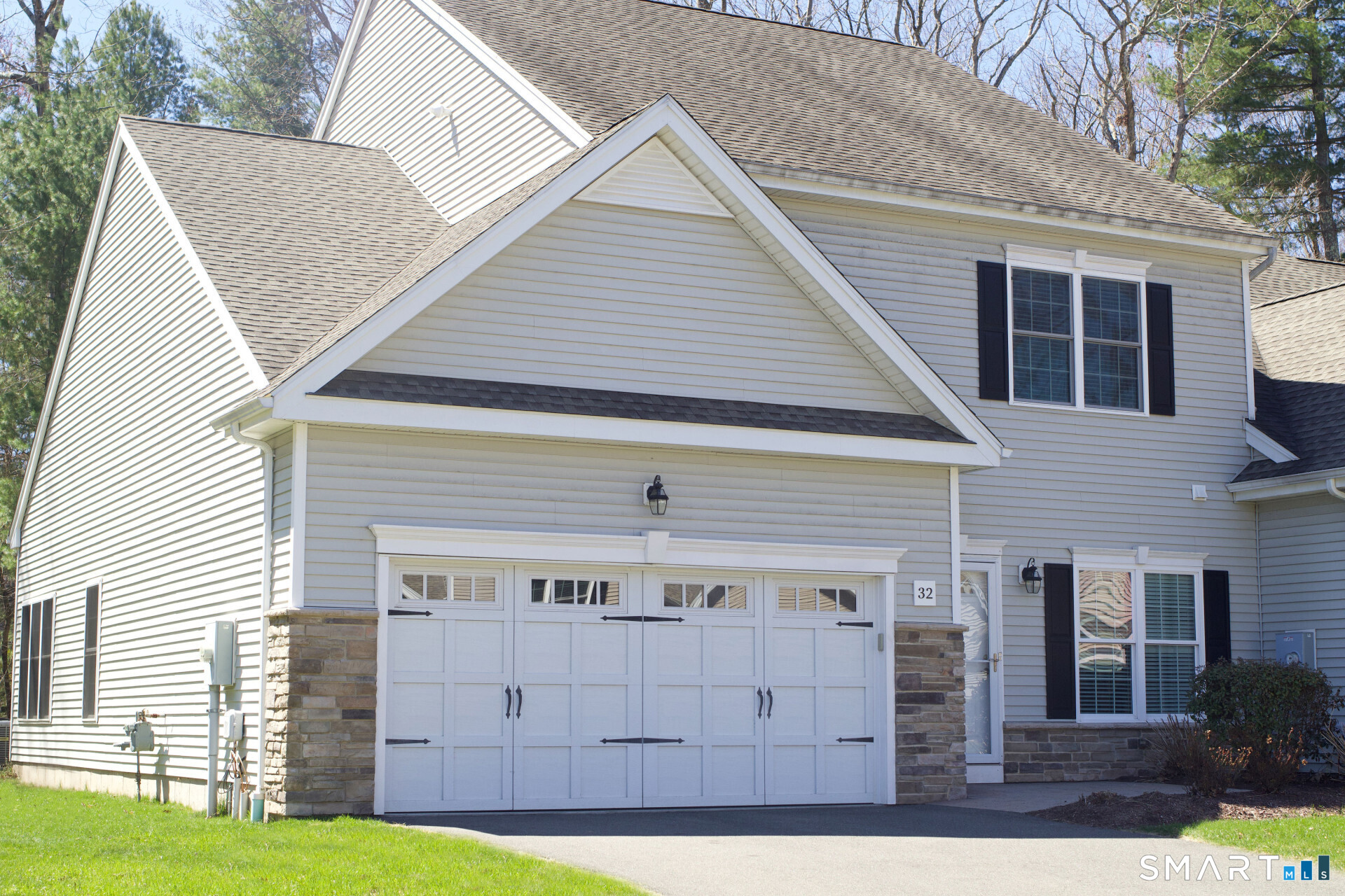 32 Brighton Park Way Bloomfield CT 06002