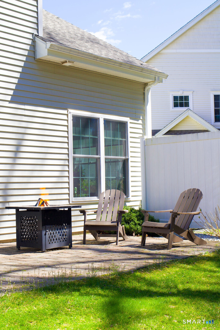 32 Brighton Park Way Bloomfield CT 06002
