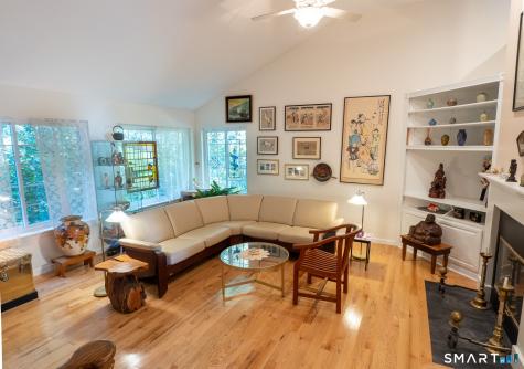 12 Edgewood Court Simsbury CT 06070