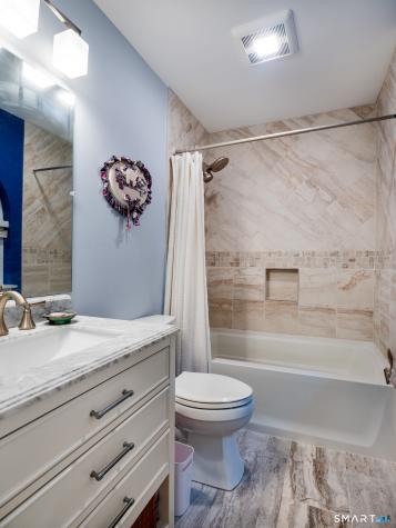 12 Edgewood Court Simsbury CT 06070