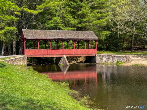 12 Edgewood Court Simsbury CT 06070