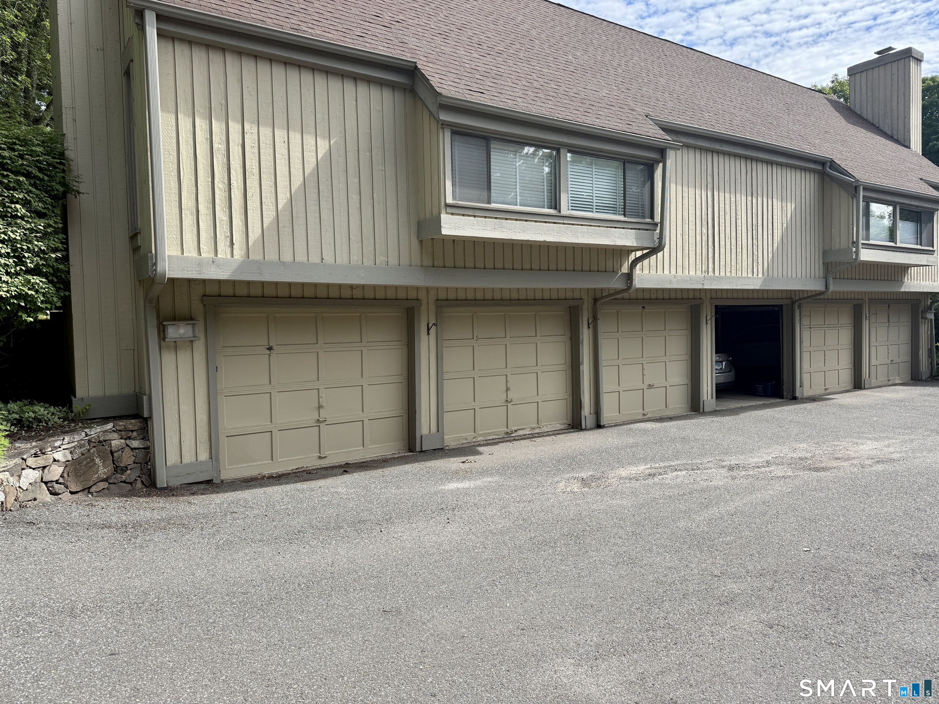 105 Heritage Village Southbury CT 06488