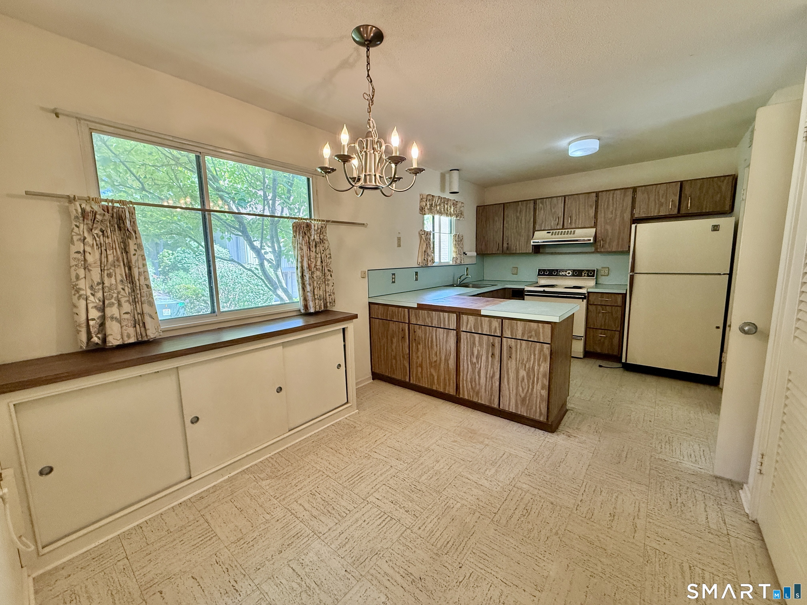 105 Heritage Village Southbury CT 06488