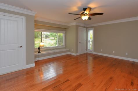 862 Heritage Village Southbury CT 06488