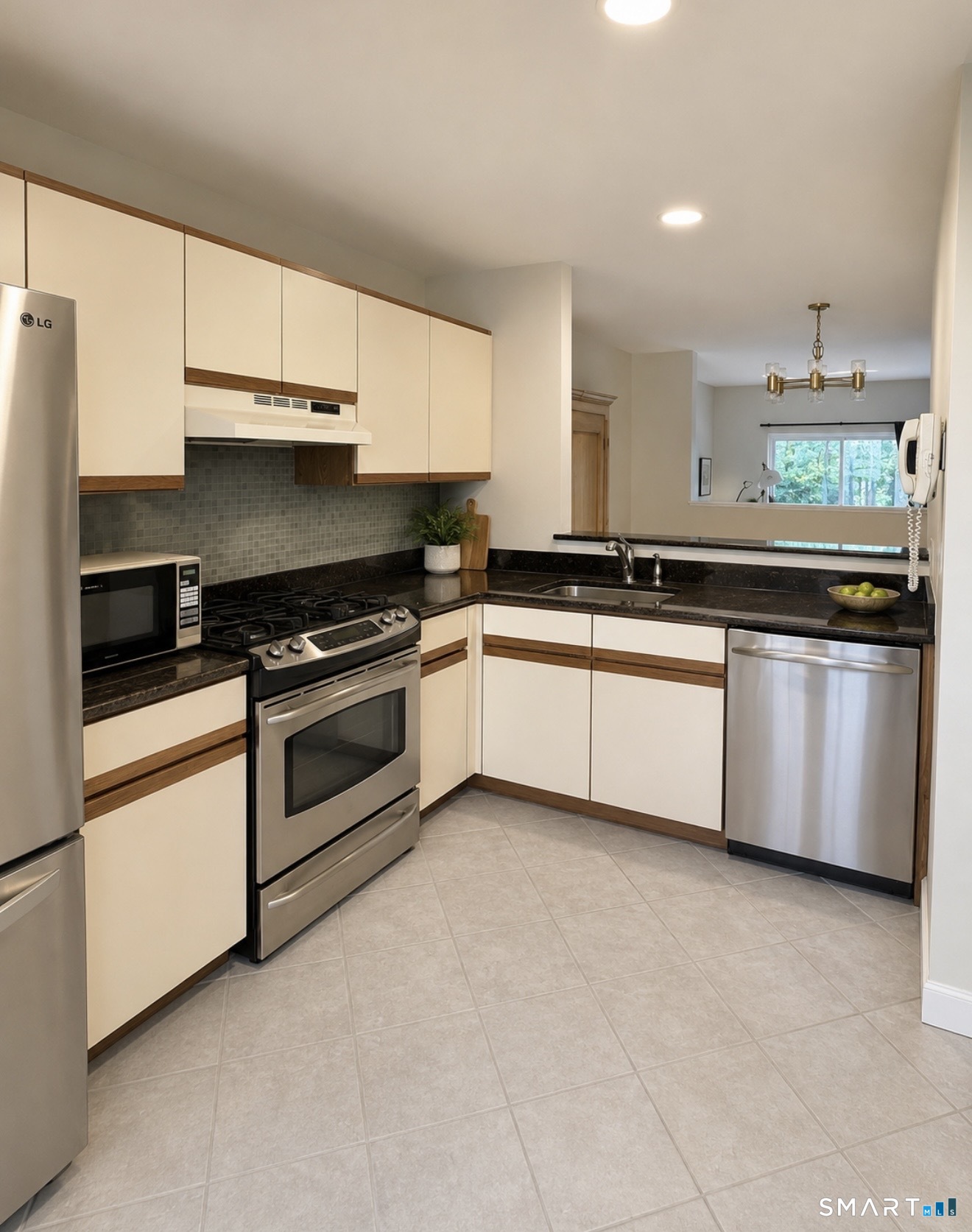 68 Foxbridge Village Branford CT 06405