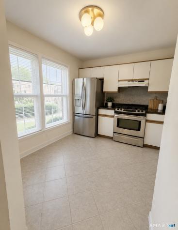 68 Foxbridge Village Branford CT 06405
