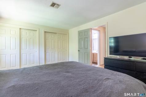 283 Strawberry Circle Windsor CT 06095