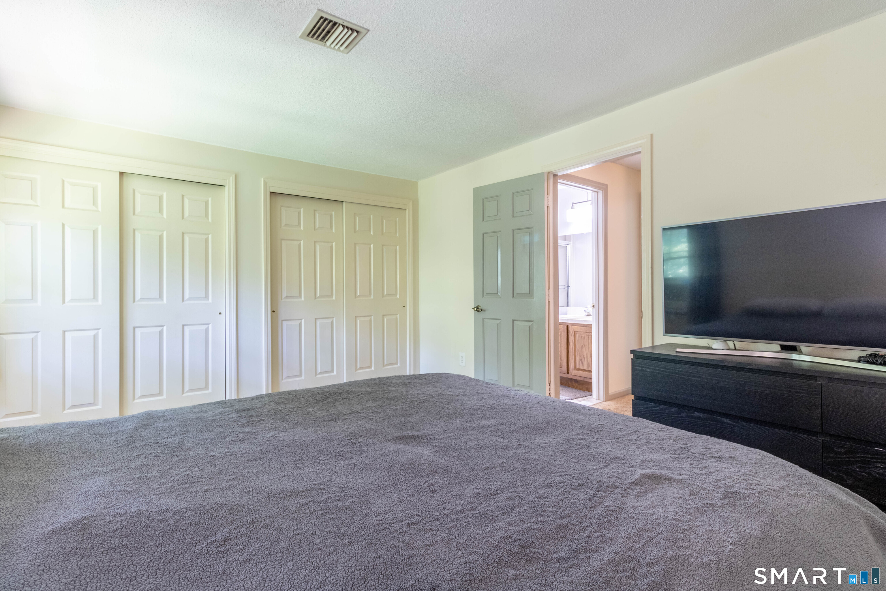 283 Strawberry Circle Windsor CT 06095