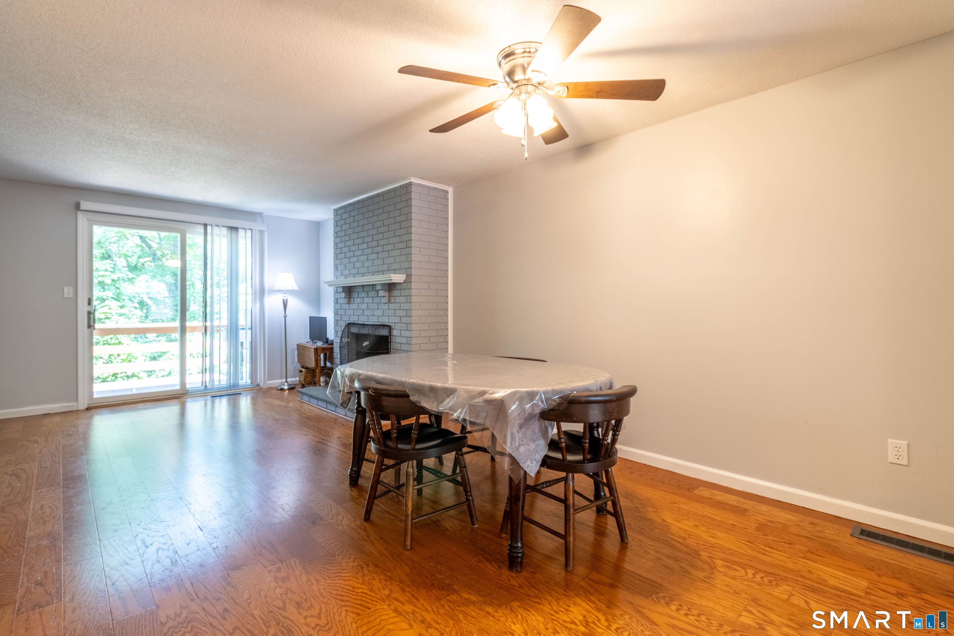 283 Strawberry Circle Windsor CT 06095
