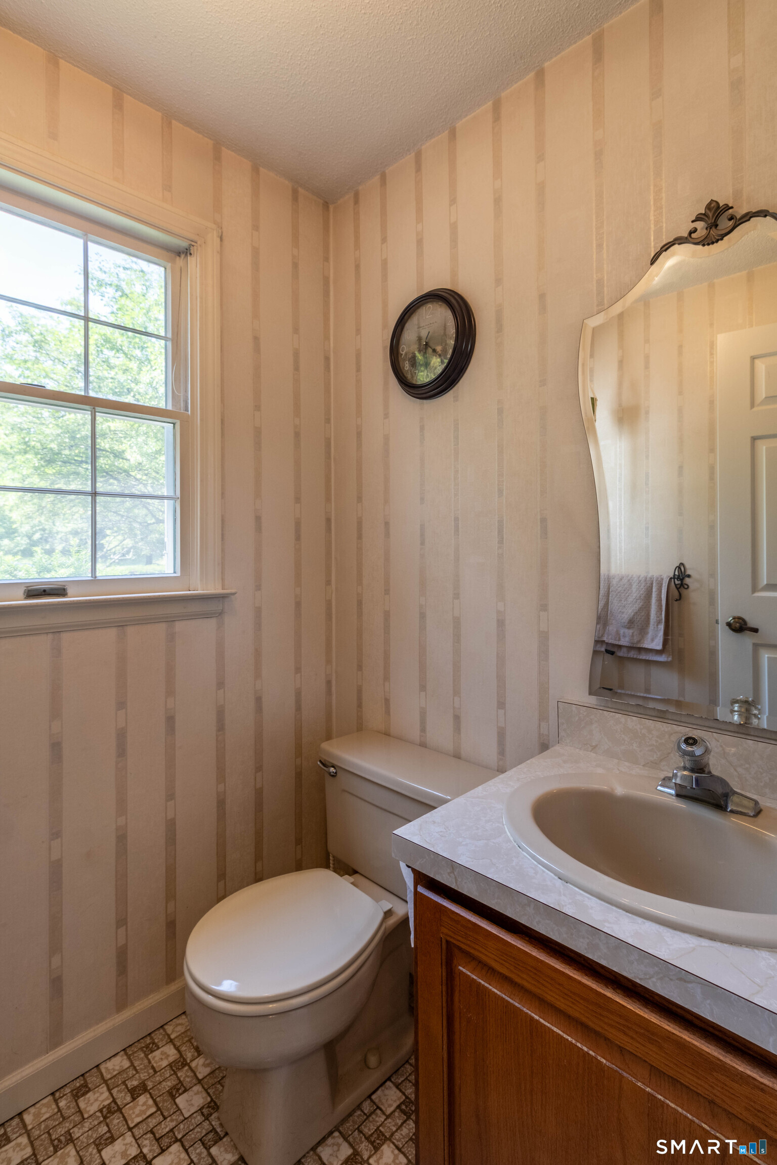283 Strawberry Circle Windsor CT 06095