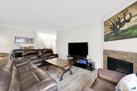 105 Pepin Place South Windsor CT 06074