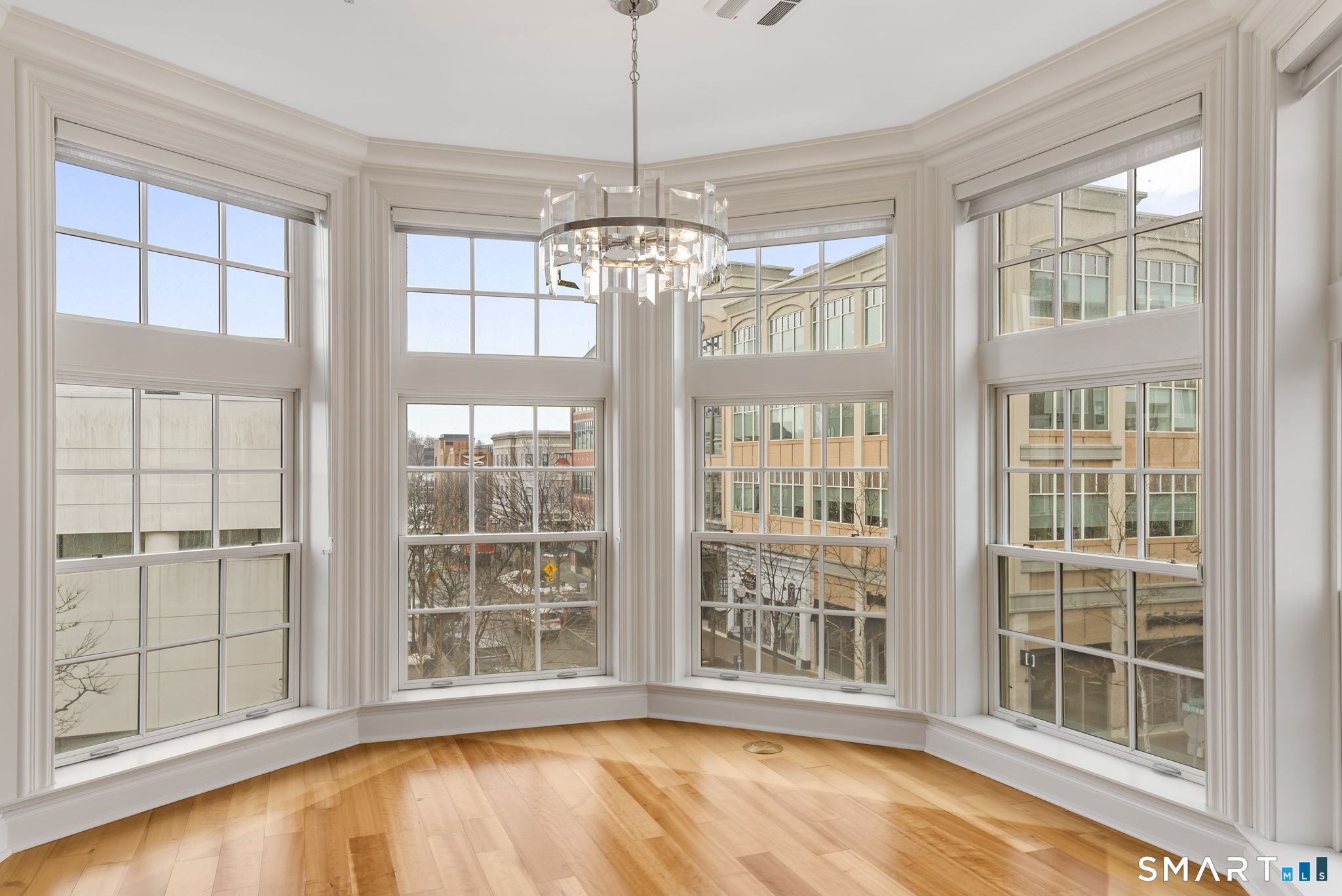 85 Memorial Road West Hartford CT 06107