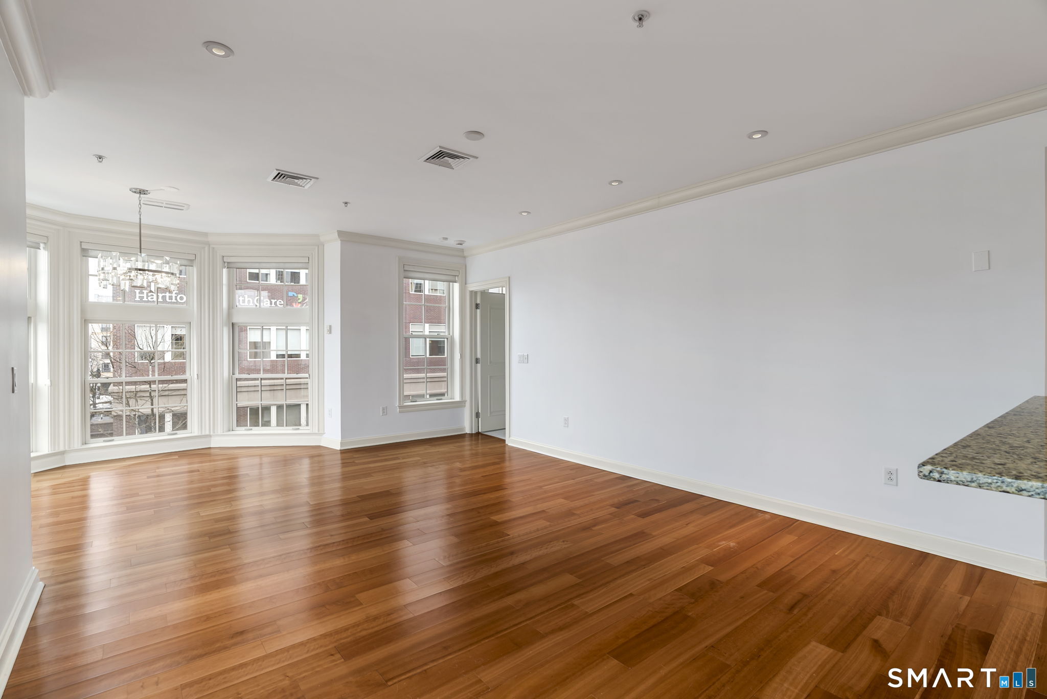 85 Memorial Road West Hartford CT 06107