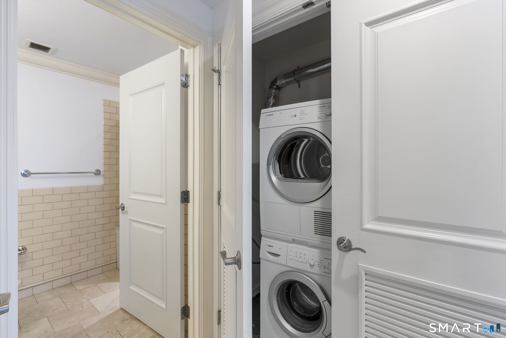 85 Memorial Road West Hartford CT 06107