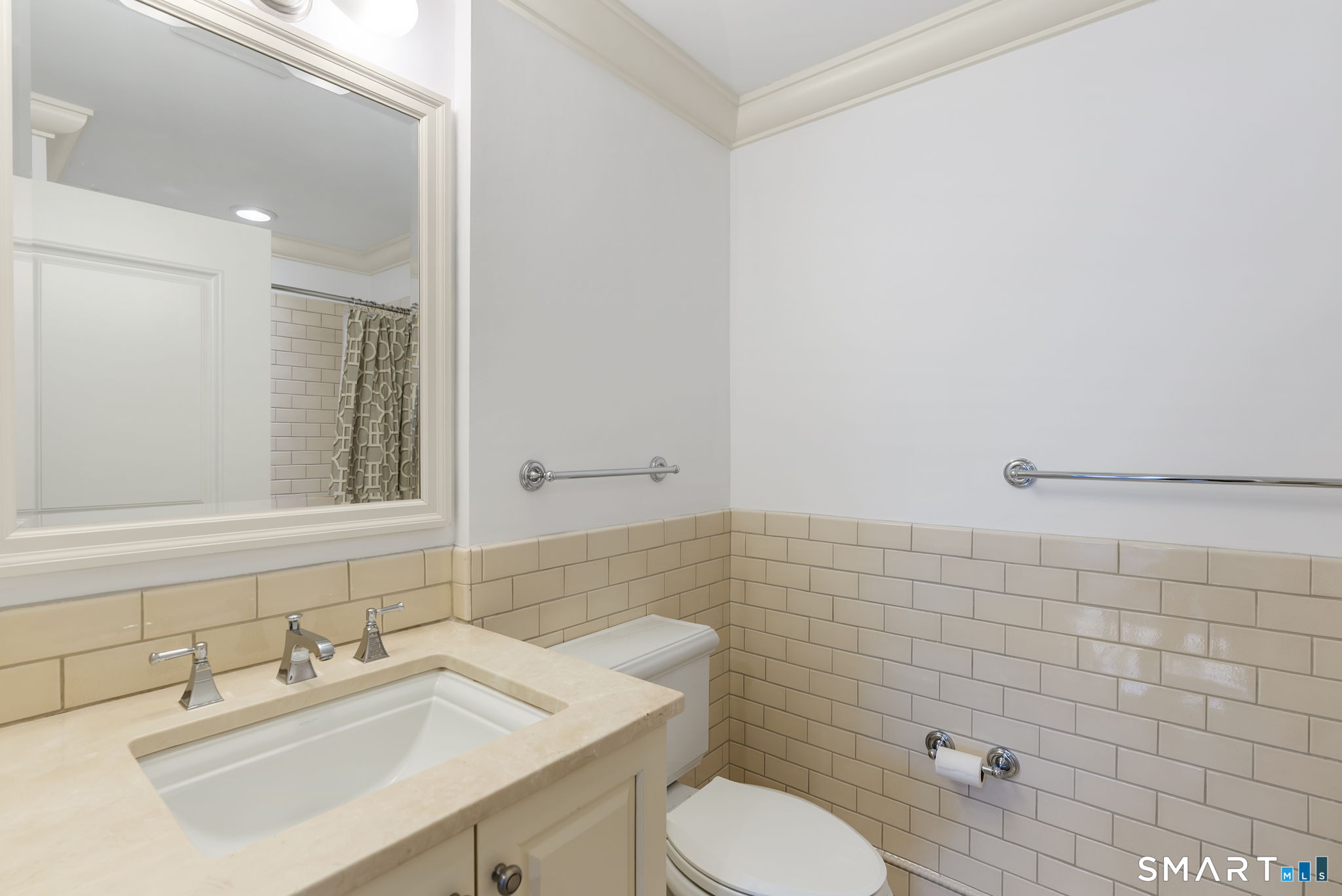 85 Memorial Road West Hartford CT 06107
