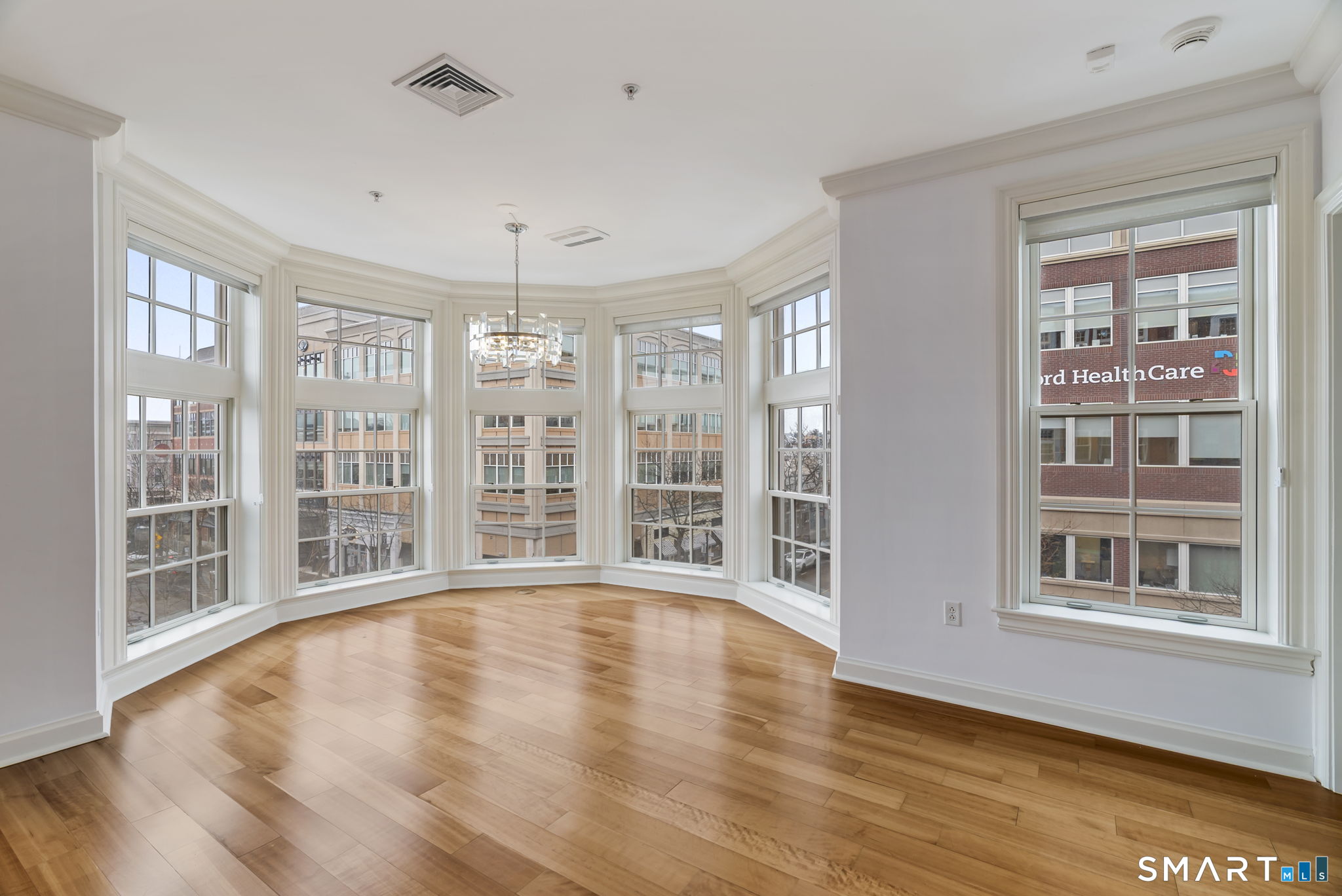 85 Memorial Road West Hartford CT 06107