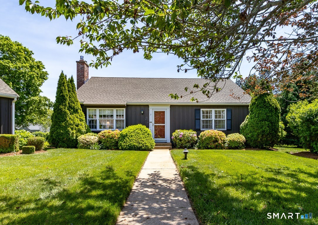 5 Thelbridge Street Madison CT 06443