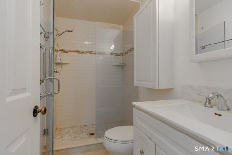 5 Thelbridge Street Madison CT 06443