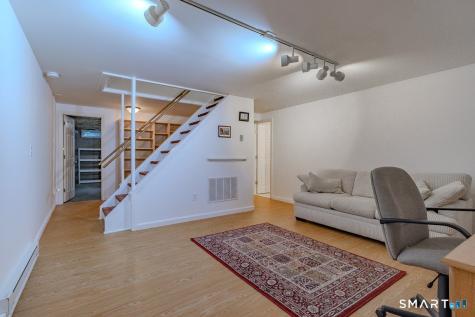 5 Thelbridge Street Madison CT 06443