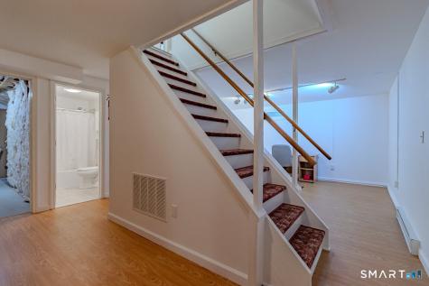 5 Thelbridge Street Madison CT 06443
