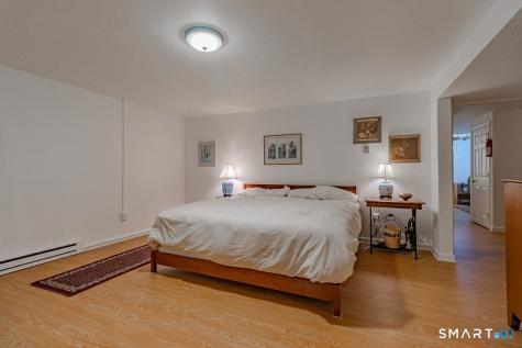 5 Thelbridge Street Madison CT 06443