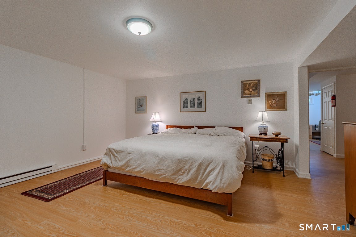 5 Thelbridge Street Madison CT 06443