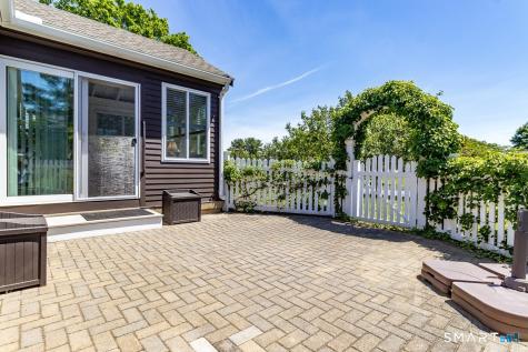 5 Thelbridge Street Madison CT 06443