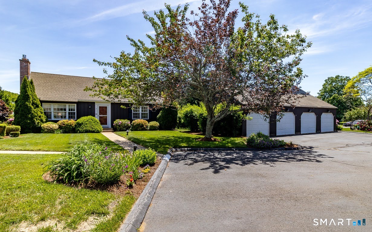 5 Thelbridge Street Madison CT 06443