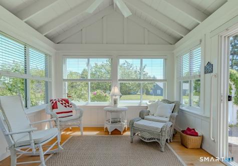 5 Thelbridge Street Madison CT 06443