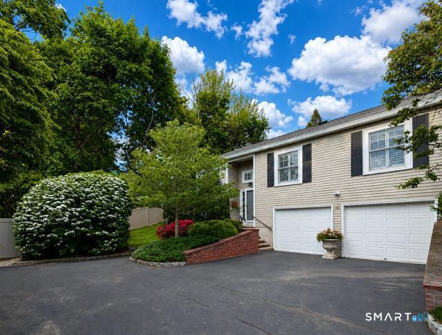 59 Bank Street New Canaan CT 06840