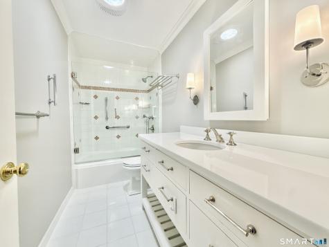 59 Bank Street New Canaan CT 06840