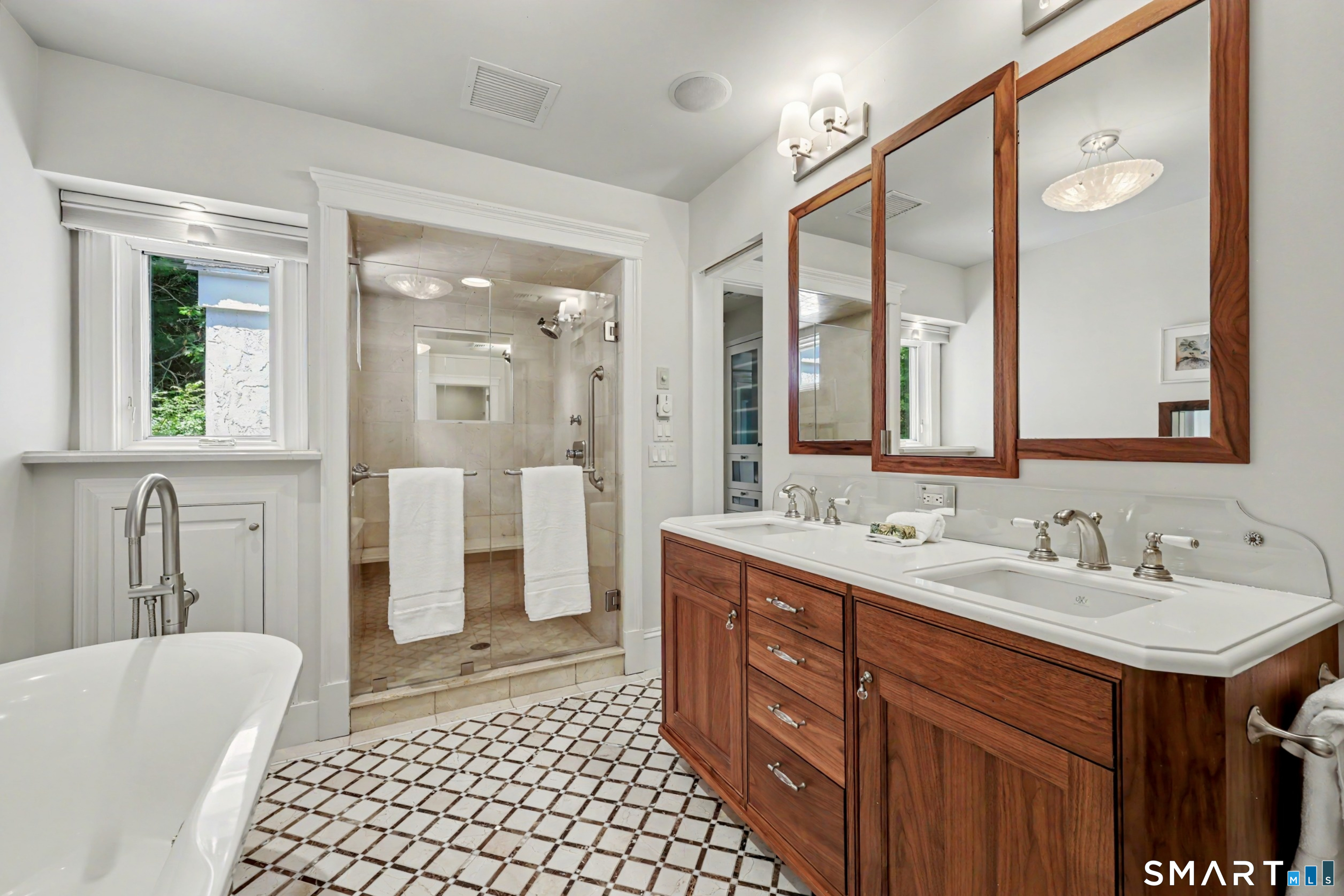 145 Oenoke Lane New Canaan CT 06840