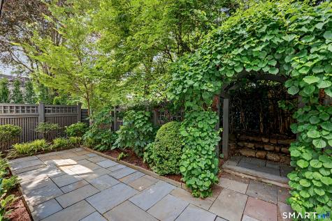 145 Oenoke Lane New Canaan CT 06840