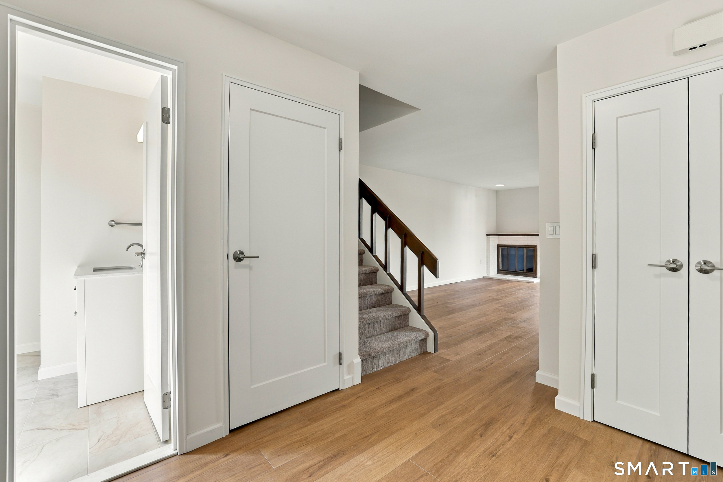19 Monticello Drive Branford CT 06405