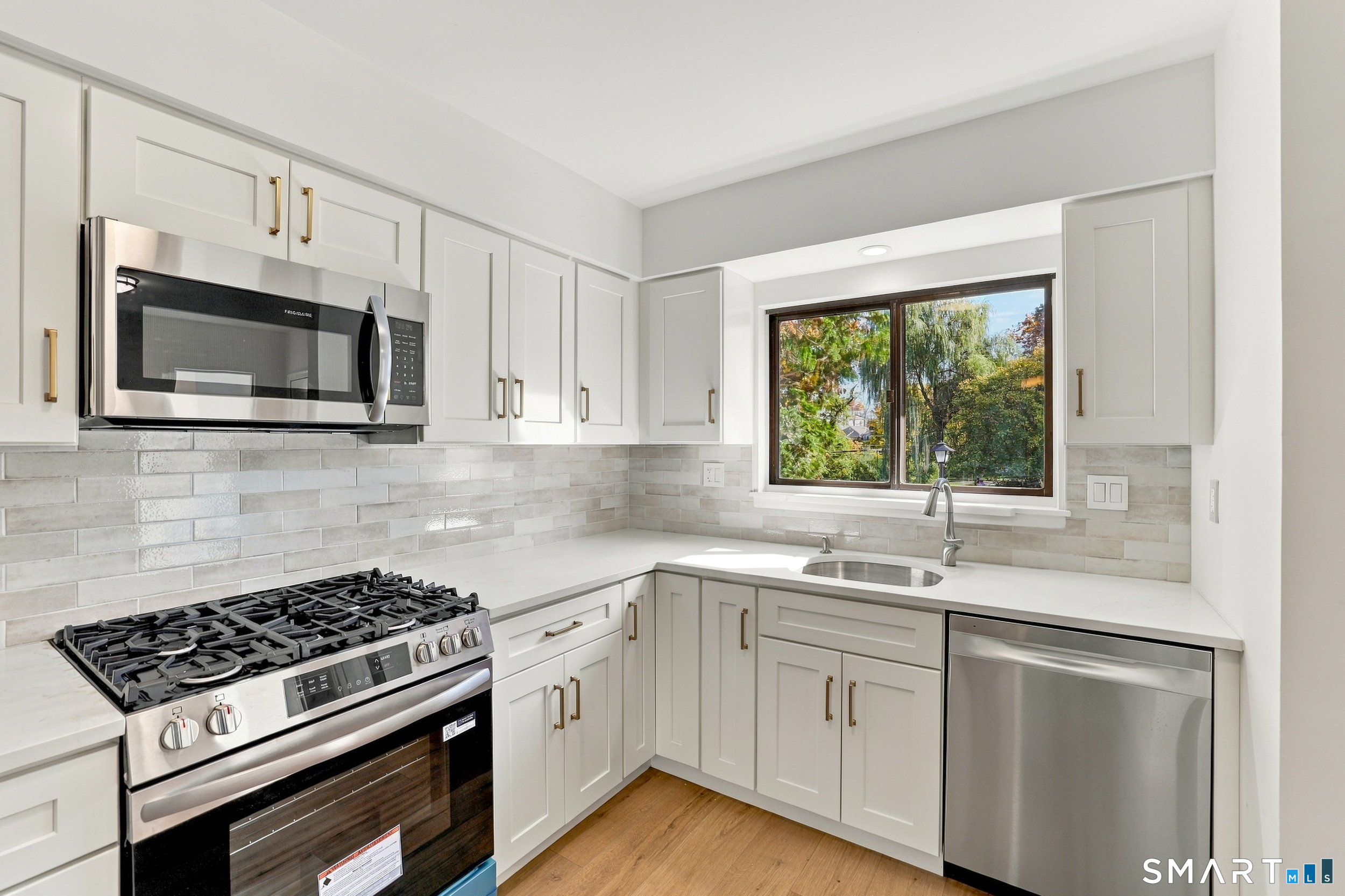 19 Monticello Drive Branford CT 06405