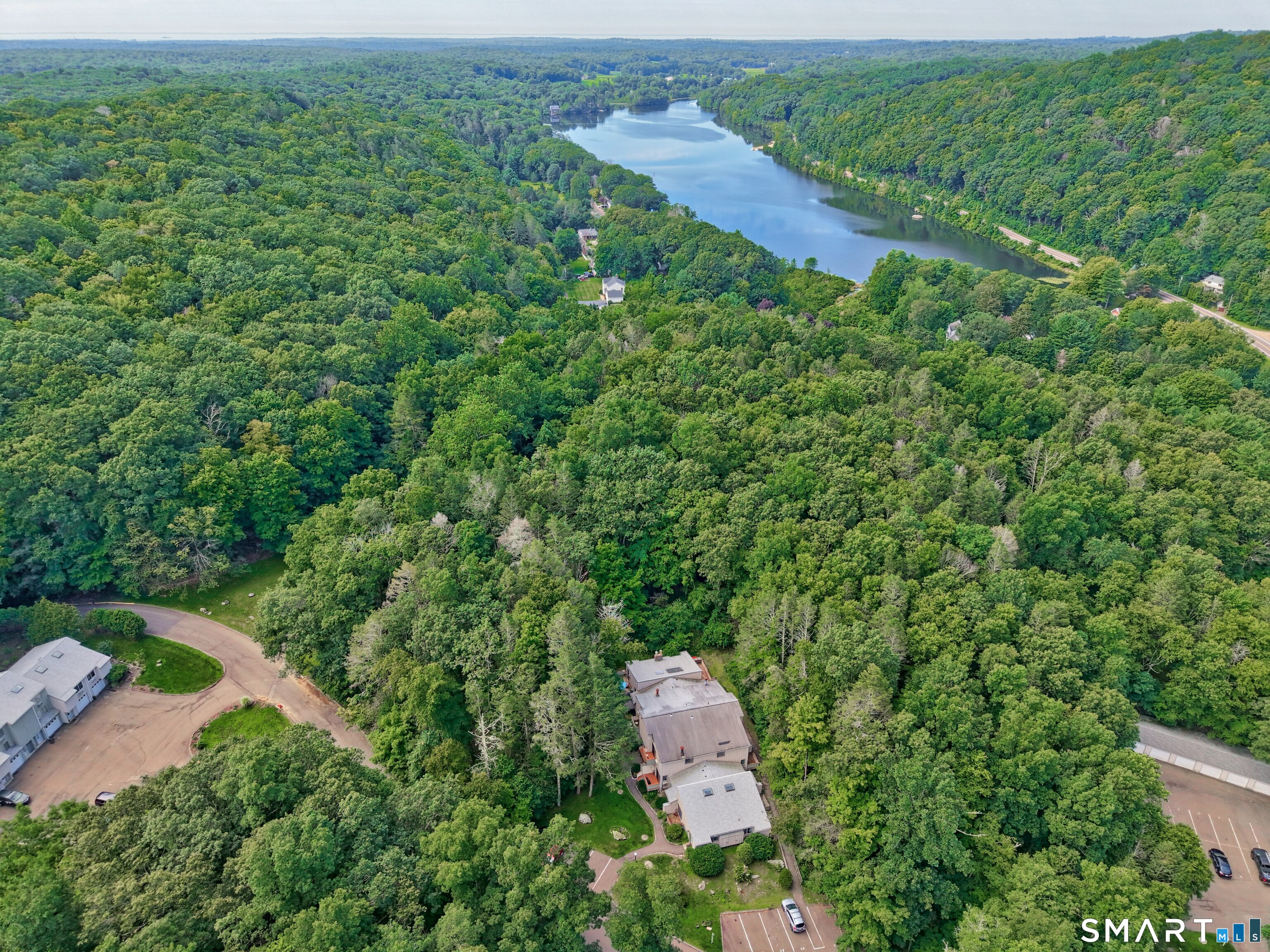 17 Wauwinet Court Guilford CT 06437